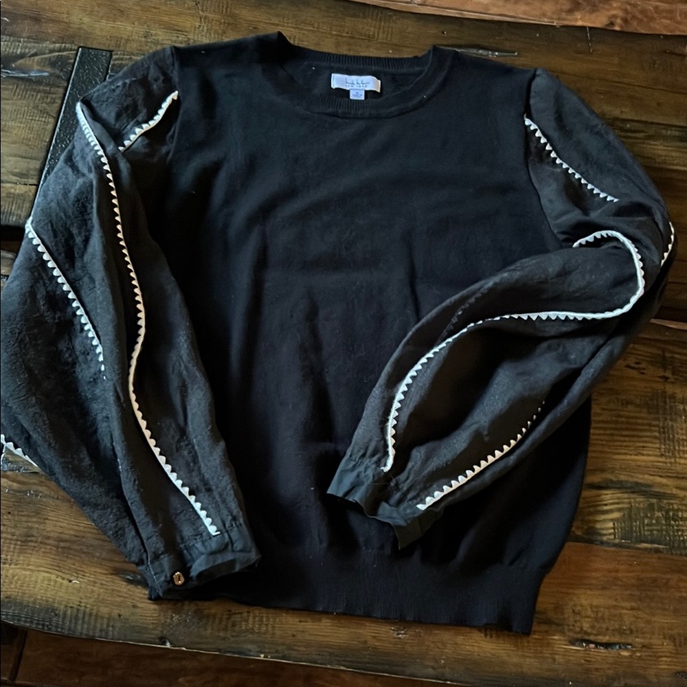 Classic Black Crewneck Sweater with Linear Stitching